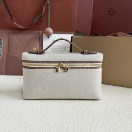 Picture of Loro Piana Handbags _SKUfw208999568fw